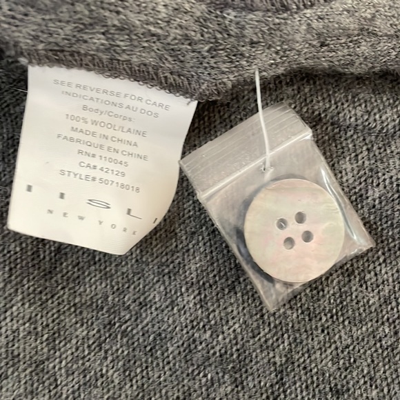 IISLI Embellished Vest - Picture 8 of 8